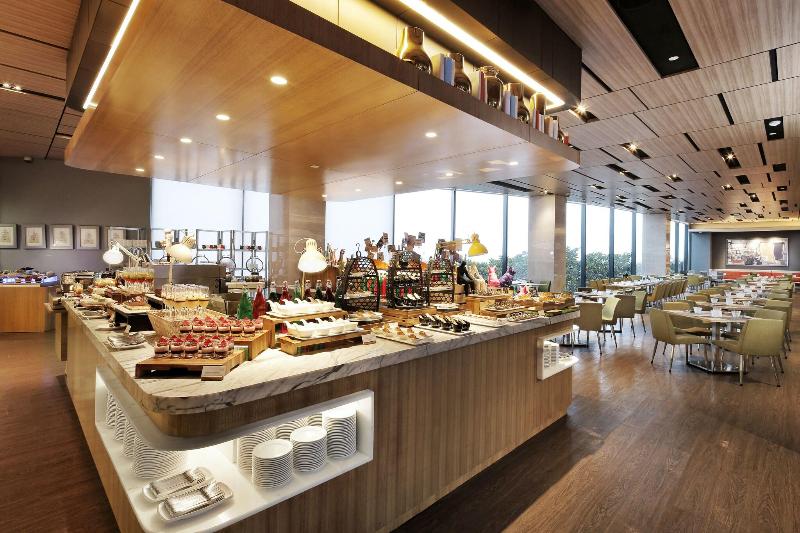 ホテル Four Points By Sheraton Surabaya, Tunjungan Plaza