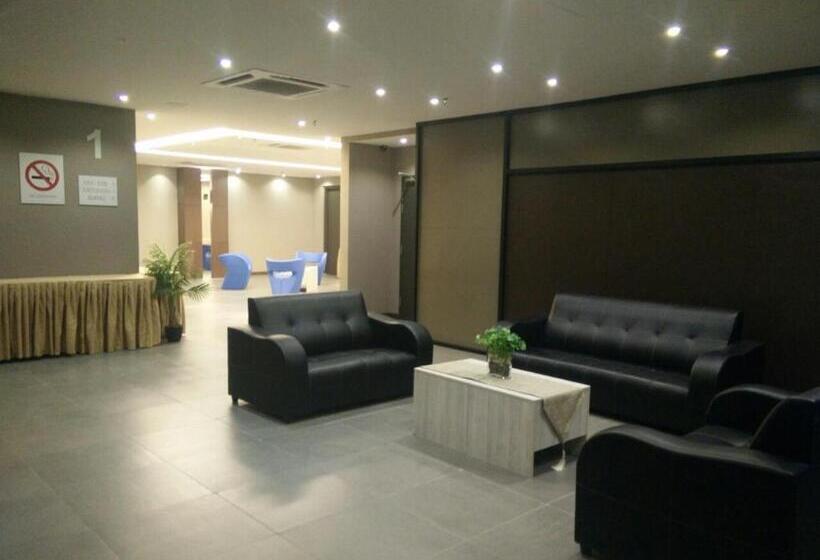 The Leverage Business Hotel Skudai