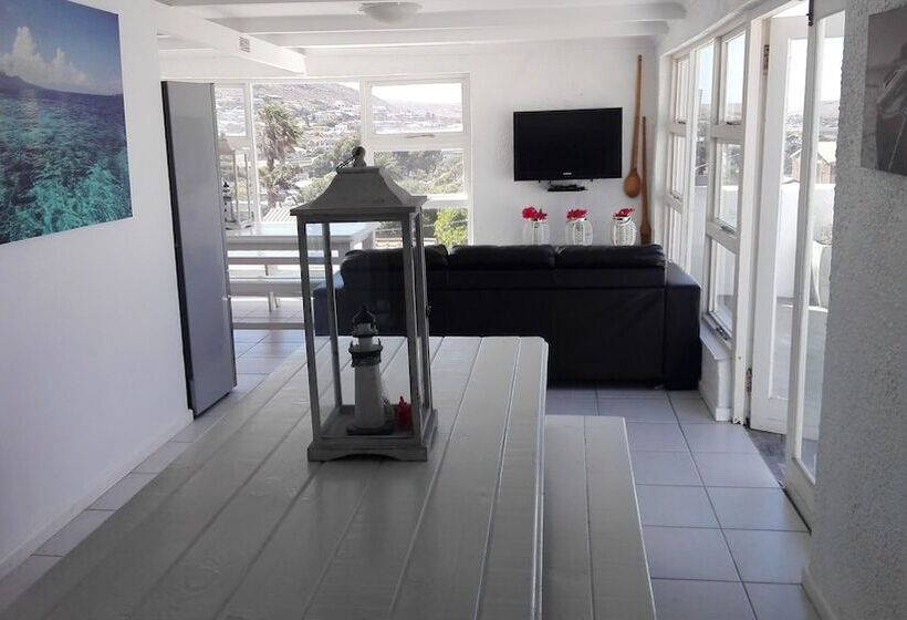 호스텔 Saldanha Bay Lodge