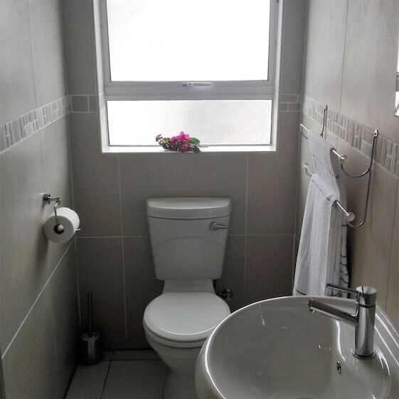 호스텔 Saldanha Bay Lodge