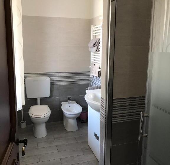 تختخواب و صبحانه Bella Vita Guesthouse  Parcheggio Privato Interno