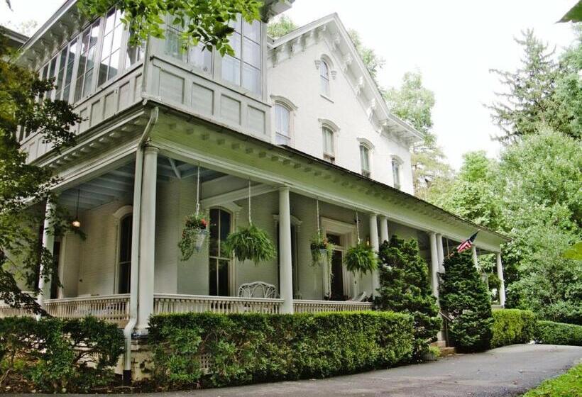 ベッドアンドブレックファースト Susquehanna Manor Inn