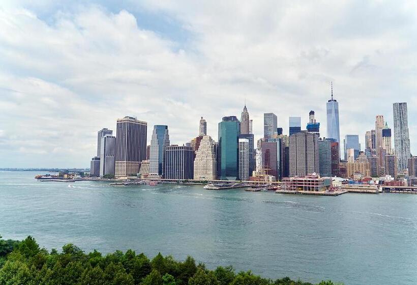 1 Hotel Brooklyn Bridge