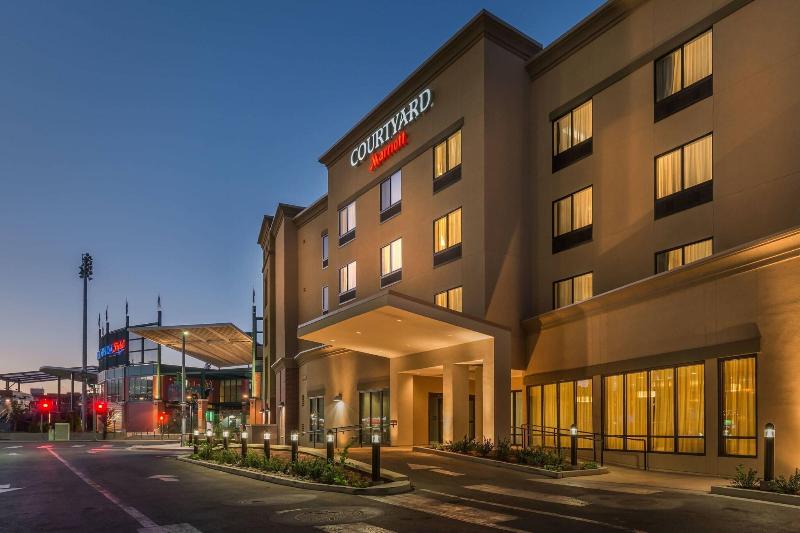 هتل Courtyard By Marriott Reno Downtown/riverfront