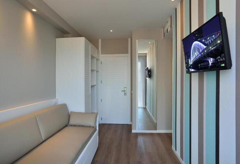 Embassy Hotel & Spa