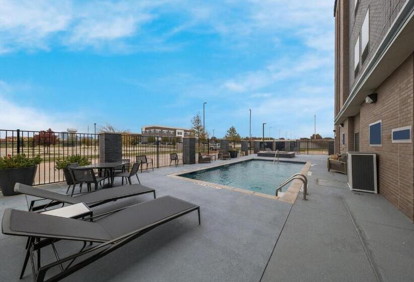 هتل Four Points By Sheraton Plano