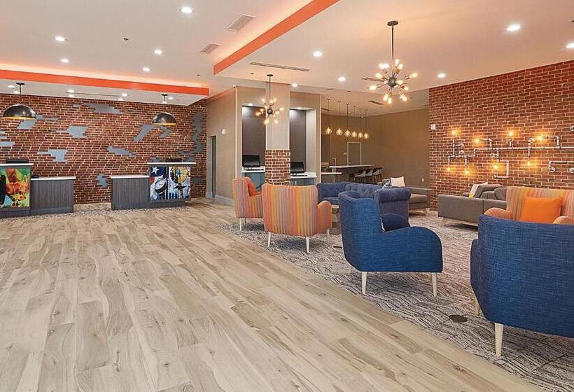 هتل Four Points By Sheraton Plano