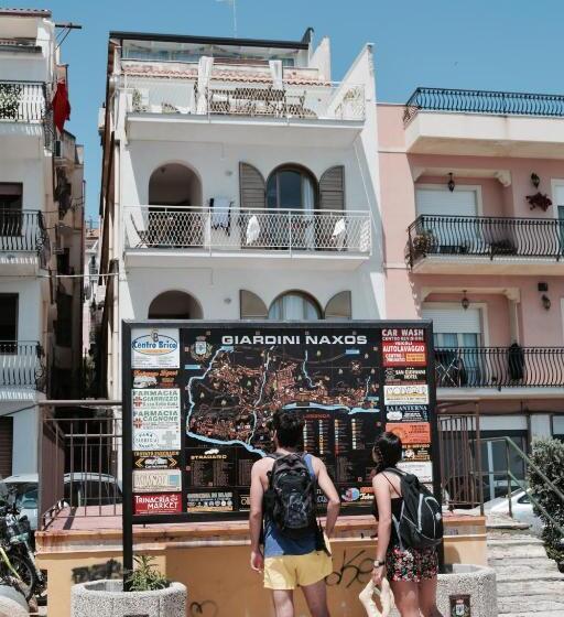 پانسیون Mediterraneo Guesthouse