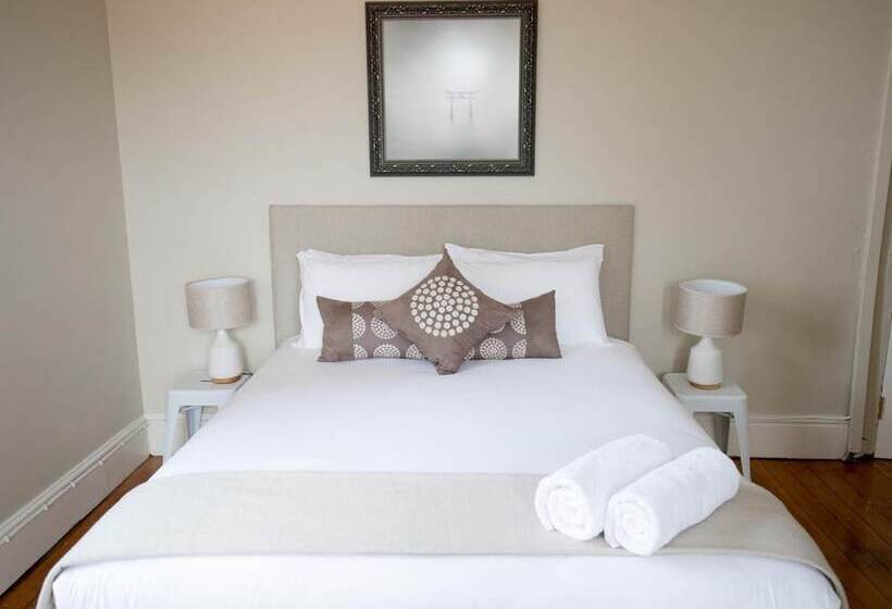 פנסיון Montacute Boutique Bunkhouse