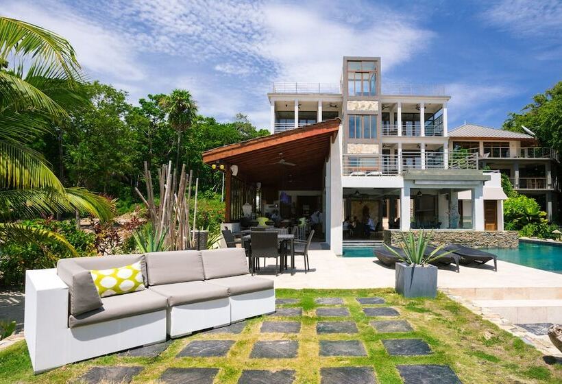 استراحتگاه Xbalanque