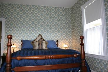 Sackville Bed And Breakfast