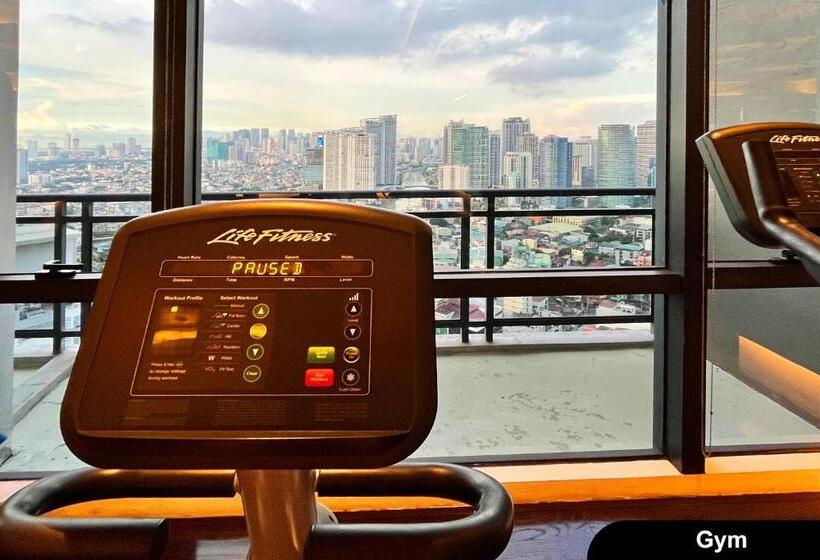 Siglo Suites @ The Gramercy Residences