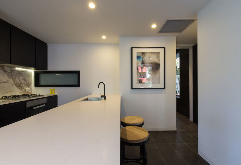 Apartment East Central