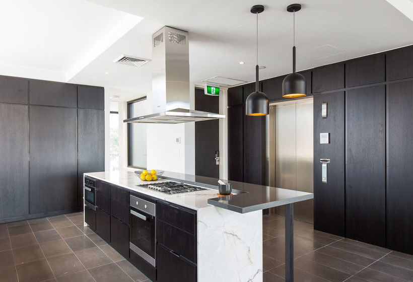 Apartment East Central