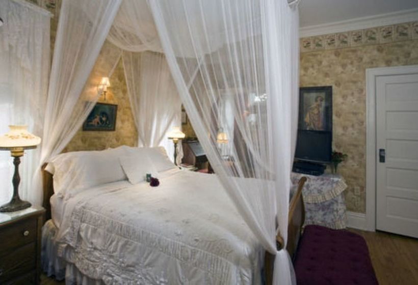 تختخواب و صبحانه Port City Victorian Inn