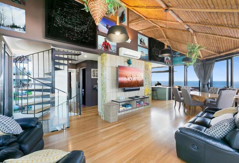 Burleigh Esplanade Apartments
