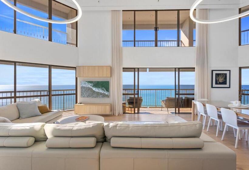 Burleigh Esplanade Apartments