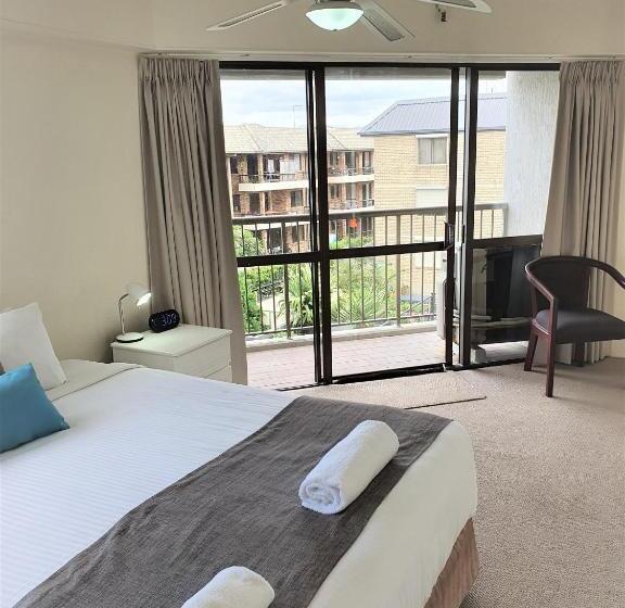 Burleigh Esplanade Apartments