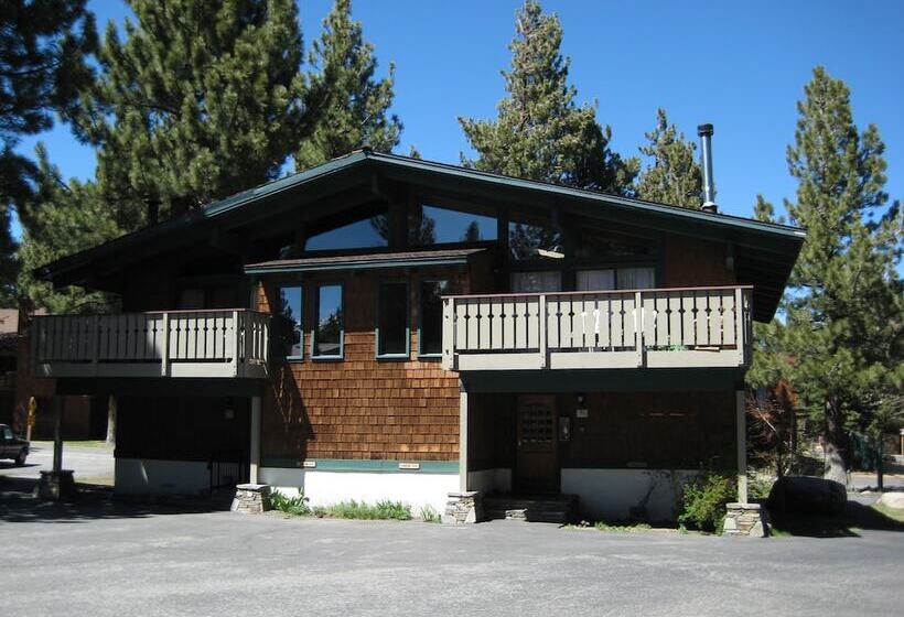Chateau Sans Nom By Mammoth Reservation Bureau