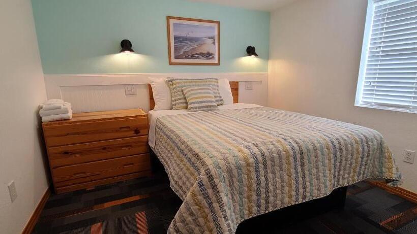 Driftin Sands Motel