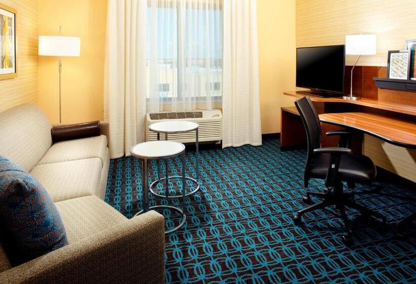 ホテル Fairfield By Marriott Inn & Suites Wheeling At The Highlands