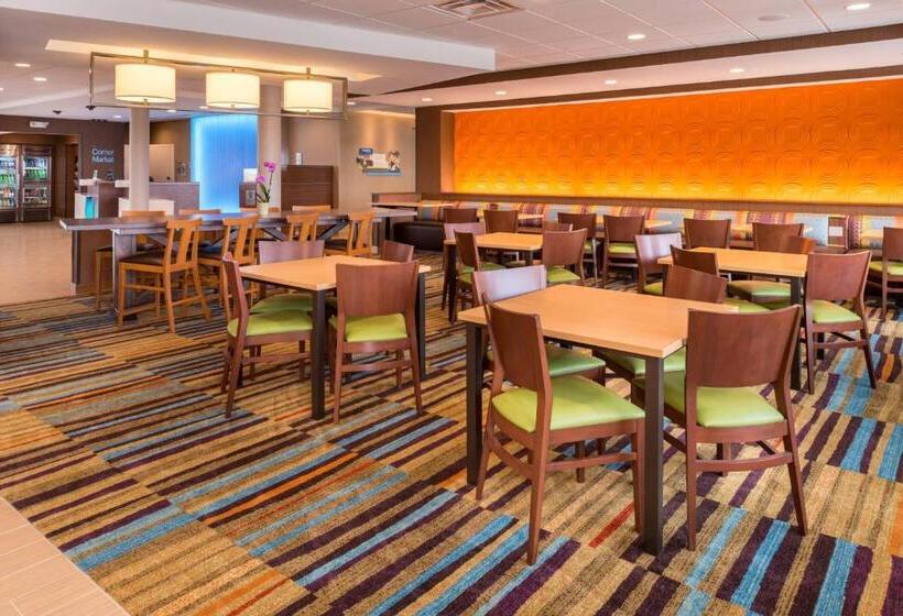 هتل Fairfield Inn & Suites By Marriott Huntington
