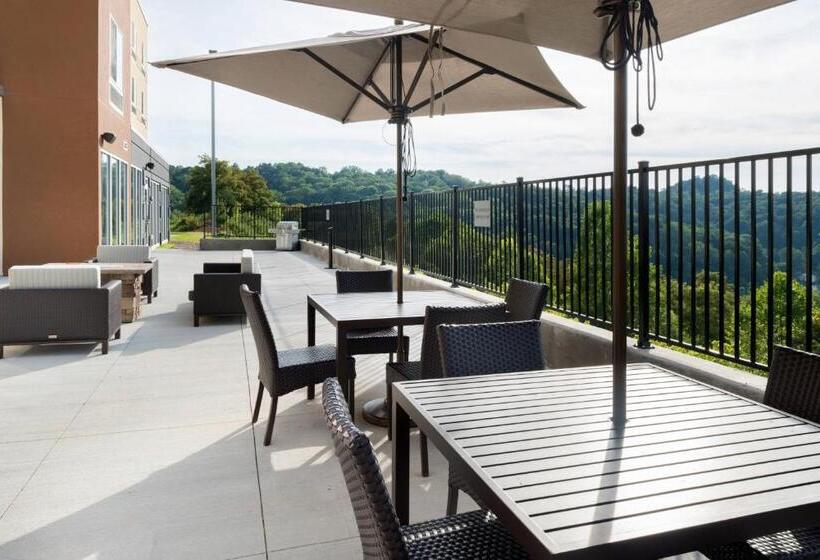 هتل Fairfield Inn & Suites By Marriott Huntington