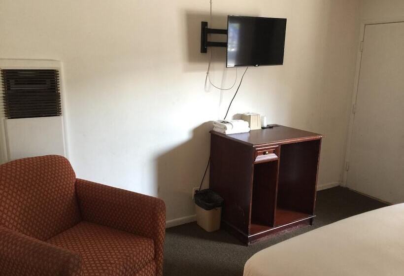 هتل Holiday Lodge