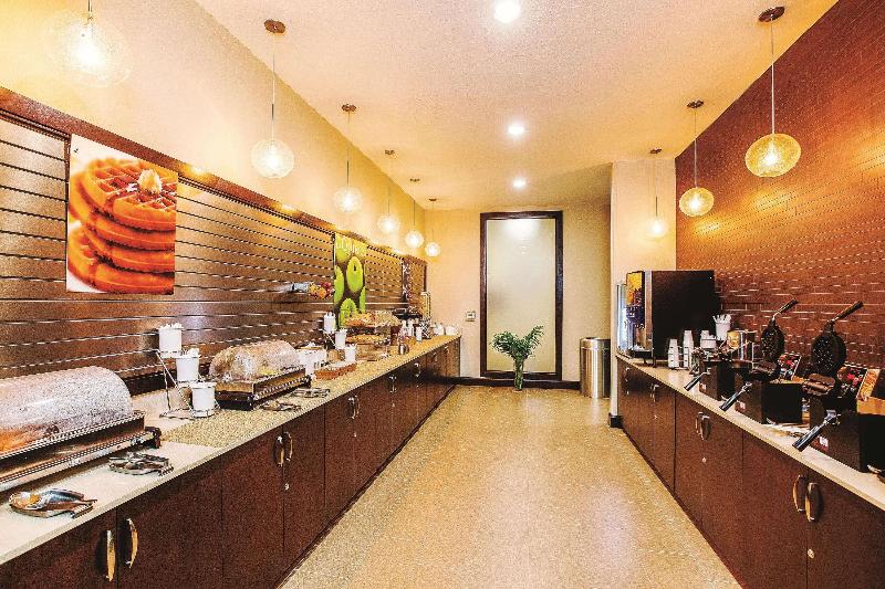 בית מלון כפרי La Quinta By Wyndham Cotulla