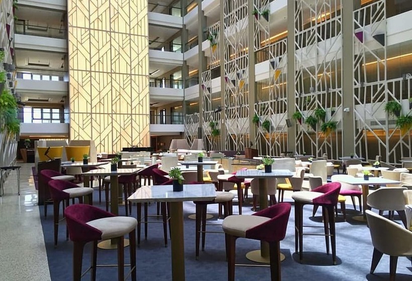 فندق The Bayleaf Cavite