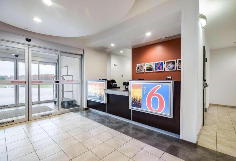 Motel 6 Poplar Bluff, Mo