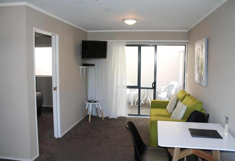 فندق على الطريق Aquarius Motor Inn