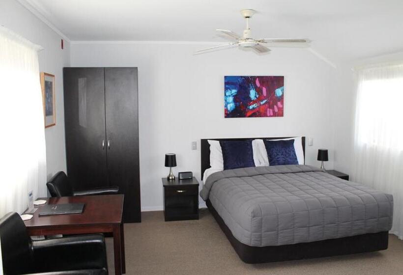 فندق على الطريق Aquarius Motor Inn