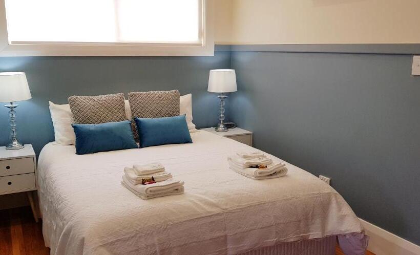 Пансион Coppers Hill Private Accommodation