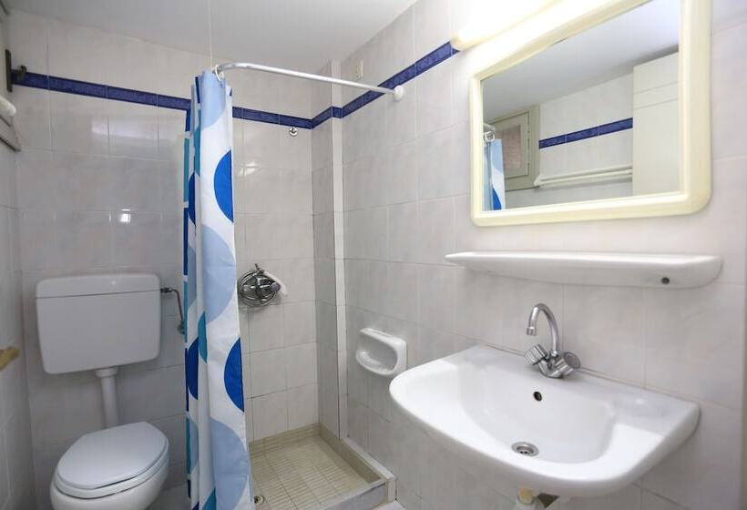 Artemis Apartments