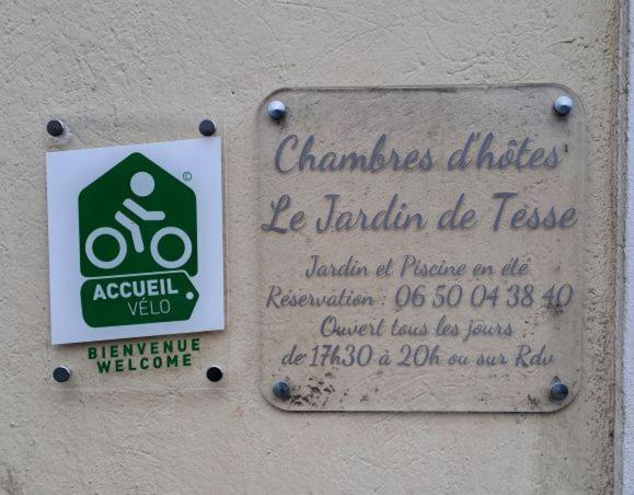 تختخواب و صبحانه Chambres Et Table D Hôtes Le Jardin De Tesse
