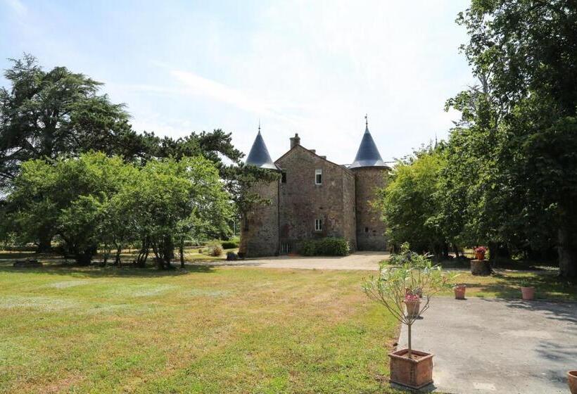 تختخواب و صبحانه Château De La Frogerie