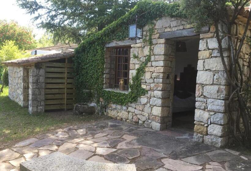 住宿加早餐  Les Chambres Du Restaurant Le Castellaras   Teritoria