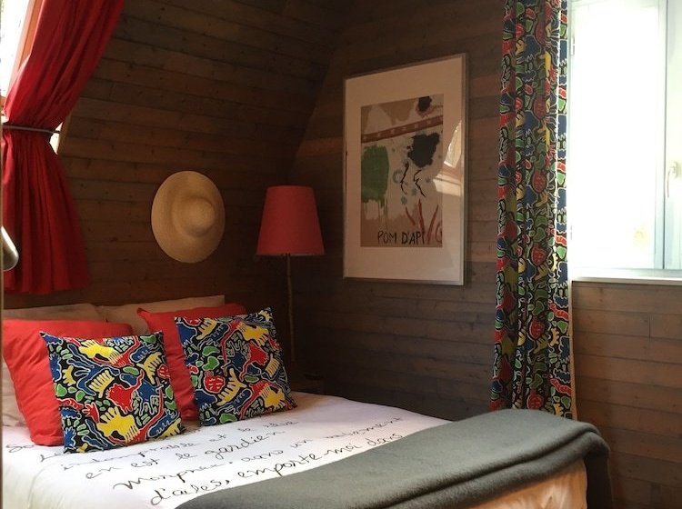 مبيت وإفطار Les Dameraudes