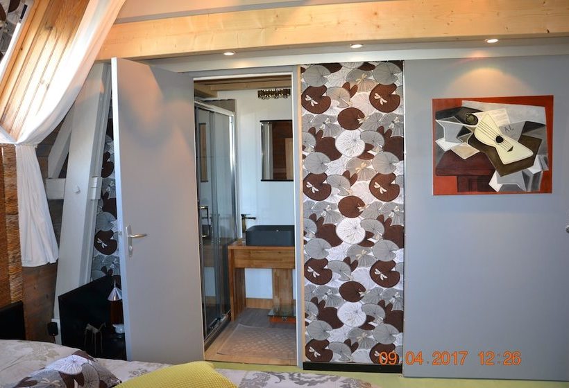 مبيت وإفطار Les Dameraudes