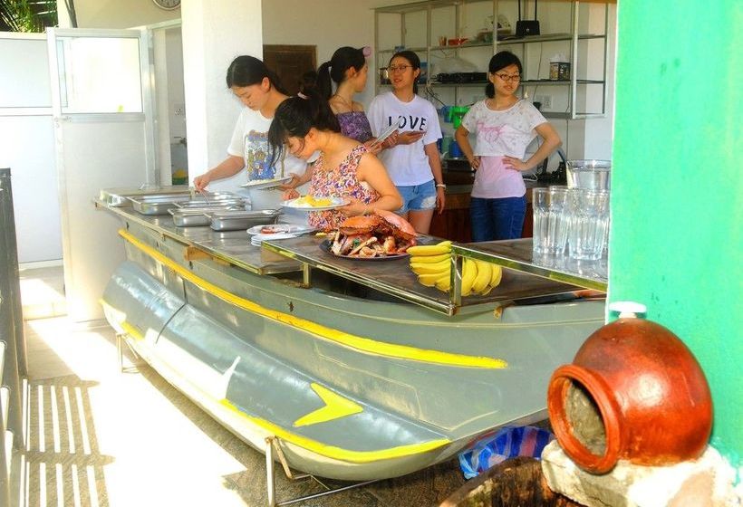 ペンション New Shangrela Beach Resort