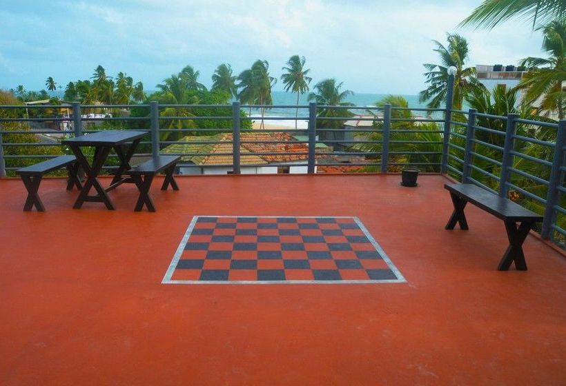 ペンション New Shangrela Beach Resort