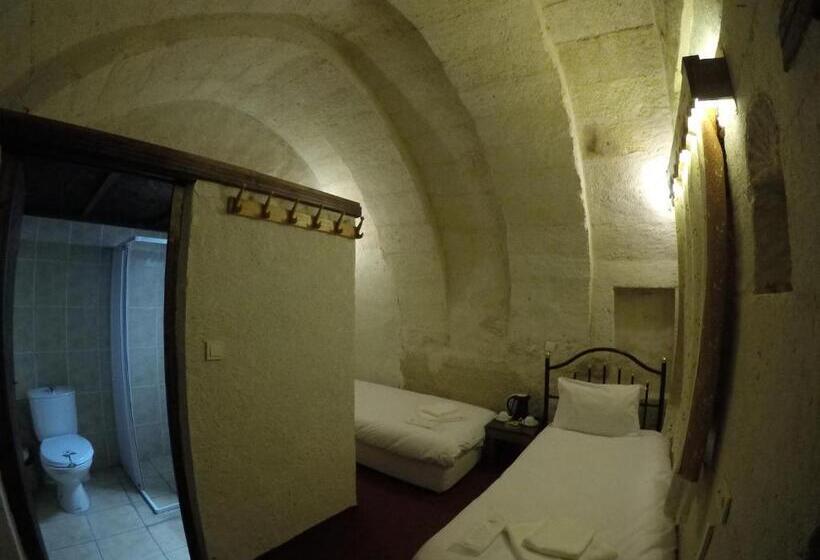 هاستل Unicorn Cave