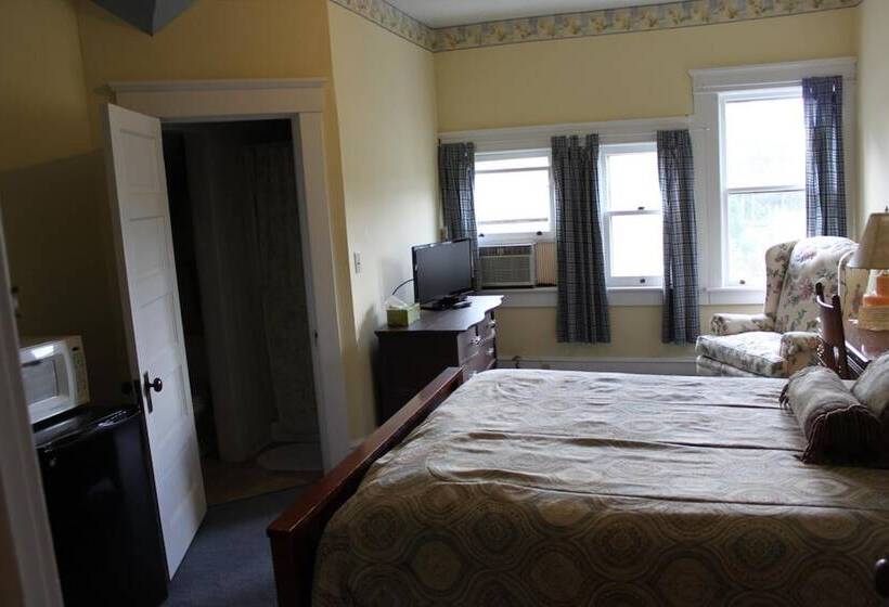 住宿加早餐  Victorian Charm Inn