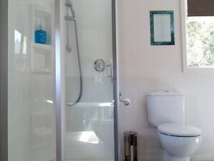 Golden Caves   Bed & Breakfast