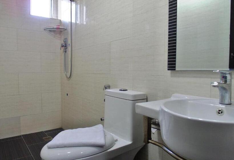 בית מלון כפרי Classic Kinabalu