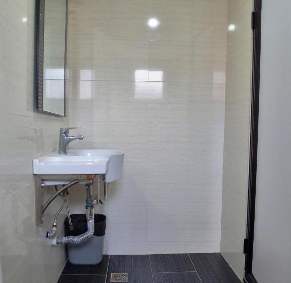 בית מלון כפרי Classic Kinabalu