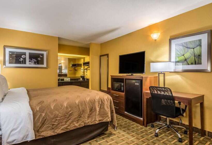 호텔 Quality Inn