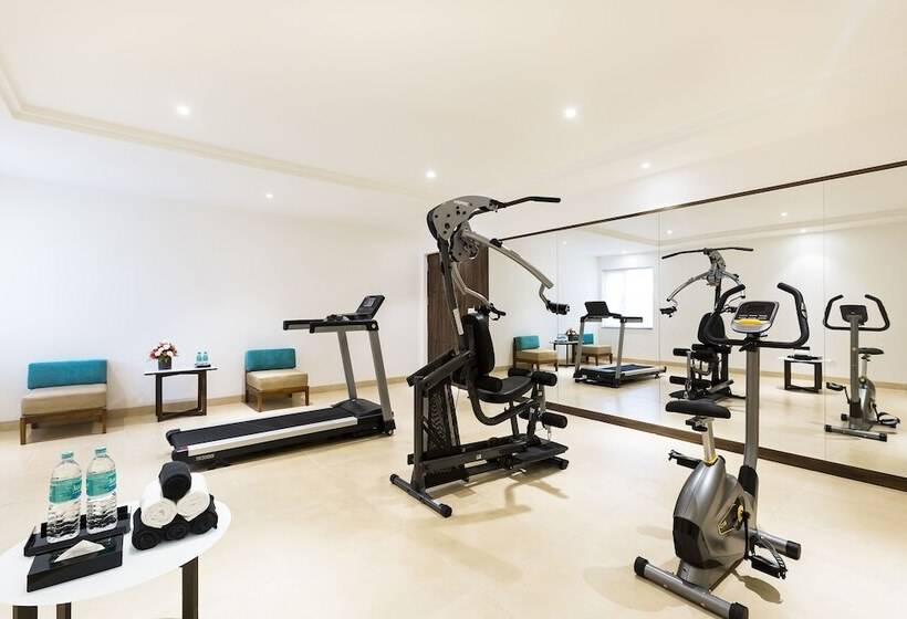 The Lotus Hotel Sameera