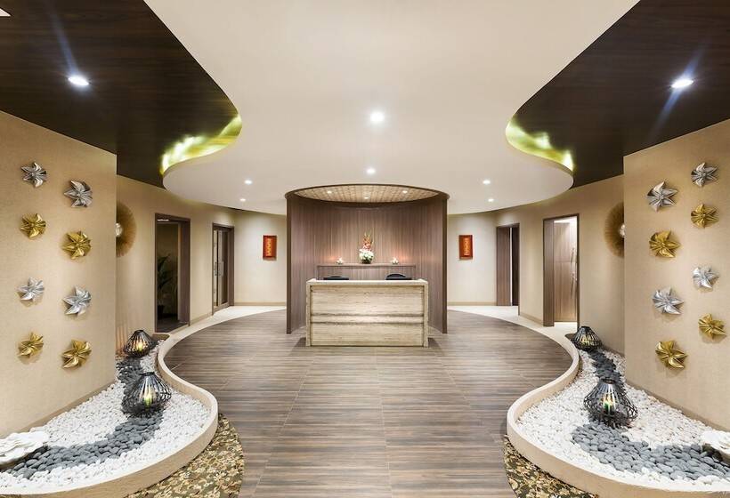 The Lotus Hotel Sameera